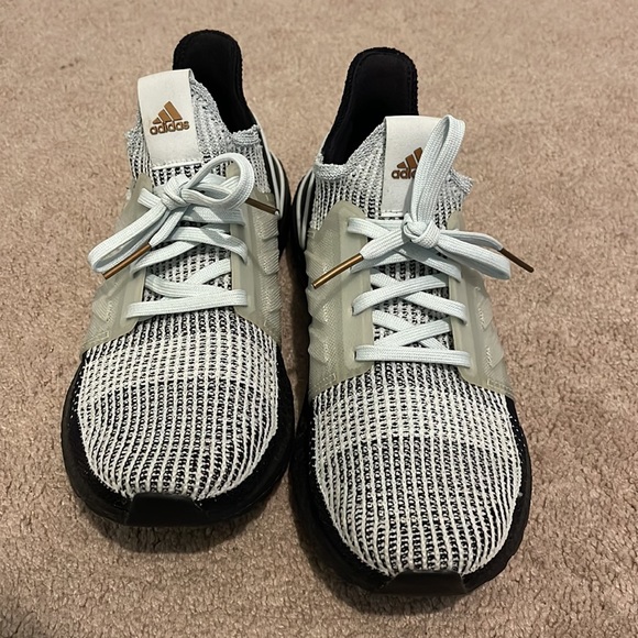 Adidas ultraboost Blue Tint / Core Black - Picture 2 of 6